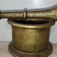 هاونگ قدیمی مسی همراه با دسته