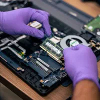 تعمیر و سرویس لپتاپ