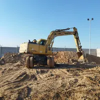 بیل مکانیکی لاستیکی