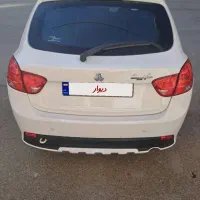 کوییک R سفید مشکی 1404