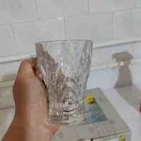 دو دست چای خوری و قندان....