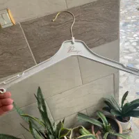 رگال|بندرخت و رخت‌آویز|رشت, رشتیان|دیوار