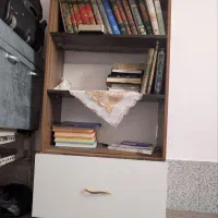 دو عدد کتابخانه