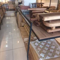 میز وسط مغازه آهنی با ام دی اف