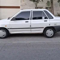 پراید سفید