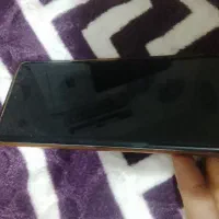 گوشی داریا1 صفحه و قاب پشت شکسته