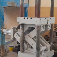 گیره دستگاه تزریق پلاستیک ۳۰۰ گرم تا ۴۰۰ گرم