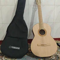 گیتار یاماها c70