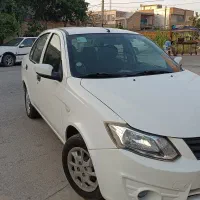 ساینا سفید