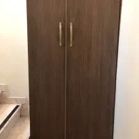کابینت استاده