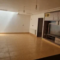 رهن و اجاره آپارتمان دو خواب بر خیابان اصلی