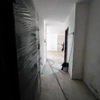واحد-نوساز-خام-پ2خیابان-100متر-غرق-نور-تراس-قدی