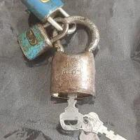 قفل قدیمی