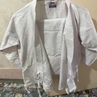 لباس وزشی کاراته و کمربند و وسایل