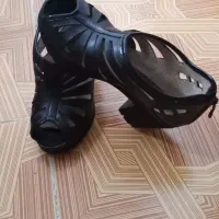 کفش زنانه وبچگانه