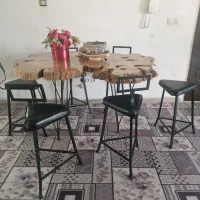 میز نهار خوری  چوبی با صندلی فلزی