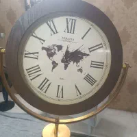 ساعت سه پایه قهوه ای طلایی