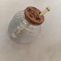 عسل خوری با کارتون یکبار هم استفاده نشده.