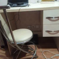میز تحریر ام دی آف