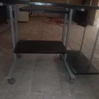 میز تحریرو کامپیوتر سالم