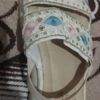 کفش نو و در حد نو
