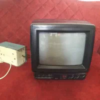 تلویزیون رنگی کوچک