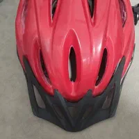 کلاه دوچرخه و اسکیت. کلاه ایمنی