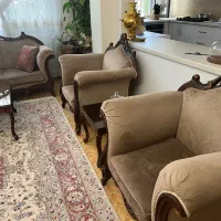 مبلمان ۷ نفره با دو عسلی و میز وسط