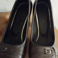 کفش پاشنه دار زنانه