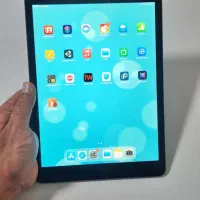 iPad نسل هشتم درحد نو