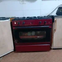 گاز /کمد چوبی /میزشیشه ای همگی سالم