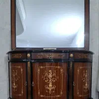 آینه و کنسول بسیار زیبا