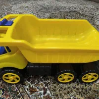 کامیون بزرگ کم استفاده شده