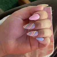 کاشت ناخن+تخفیف مشتری اولی