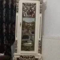 ویترین تاج دار