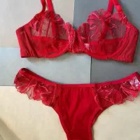 لباس زیر زنانه