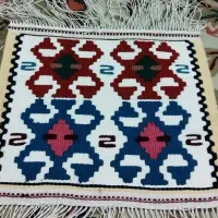 گلیم دستبافت خوش طرح و نقش