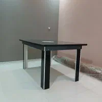 میز غذاخوری 6 نفره تمیز وسالم بدون صندلی