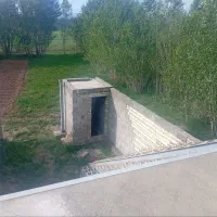 خانه نیمه کاره در اسبفروشان سراب