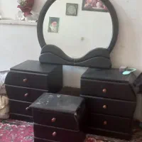 تخت دونفره با تشک و میز آرایش