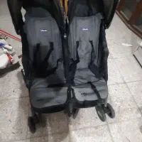 کالسکه دوقلو