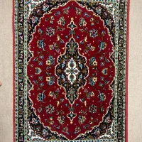 قالیچه ۱/۵در۱ و ۴عدد پشتی