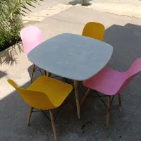 میز و صندلی