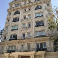 استخدام نیروی خدمات