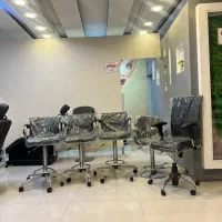 تعمیرات صندلی سالن آرایشگاه زنانه و مردانه