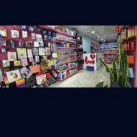 استخدام نیروی خانم‌ جهت فروشندگی و فضای مجازی