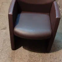 مبل 3نفر نو نو واسه کلینیگ داروخانه مطب واداری