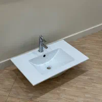 سنگ روشویی همراه با شیرآلات