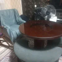 میزناهارخوری گرد
