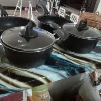 دوتا قابلمه و دوتا تابه نونو هستن